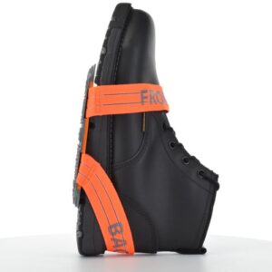 one-size-fits all ice cleat